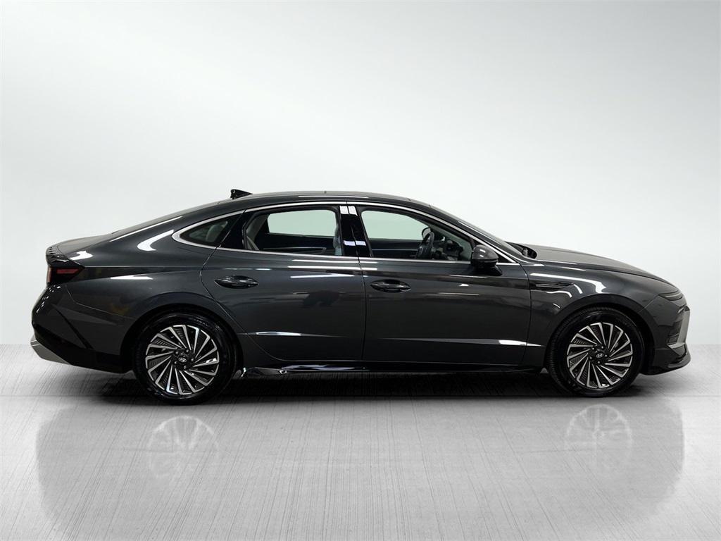 used 2024 Hyundai Sonata Hybrid car, priced at $29,900