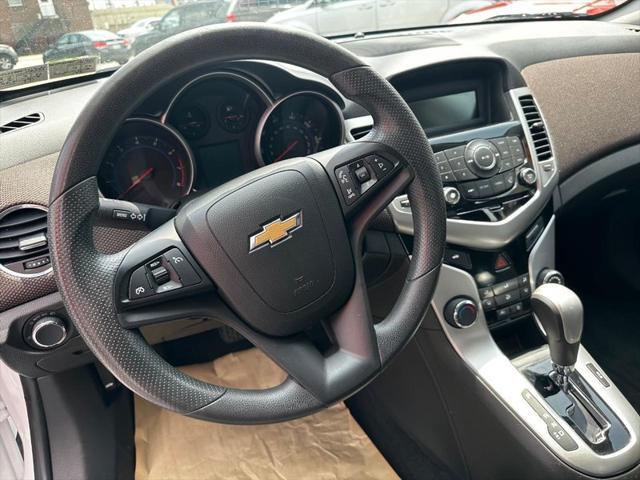 used 2015 Chevrolet Cruze car, priced at $9,999