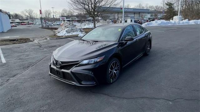 new 2024 Toyota Camry car, priced at $33,078