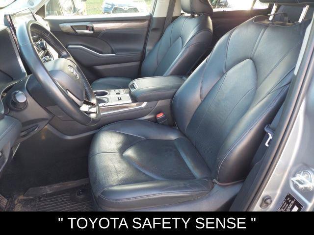 used 2023 Toyota Highlander Hybrid car, priced at $41,799