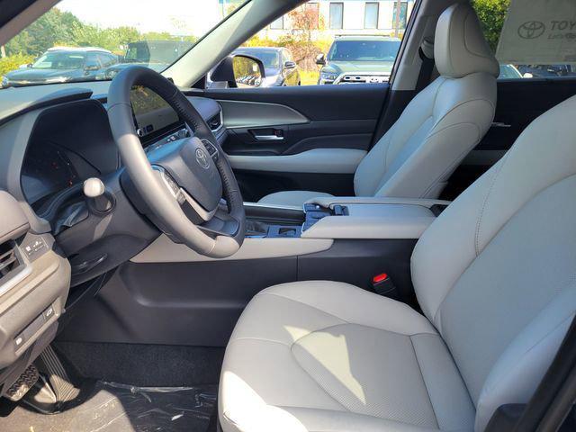 new 2025 Toyota Grand Highlander car, priced at $45,938