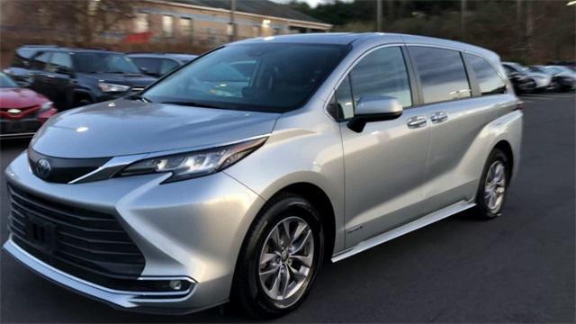 used 2021 Toyota Sienna car, priced at $36,431