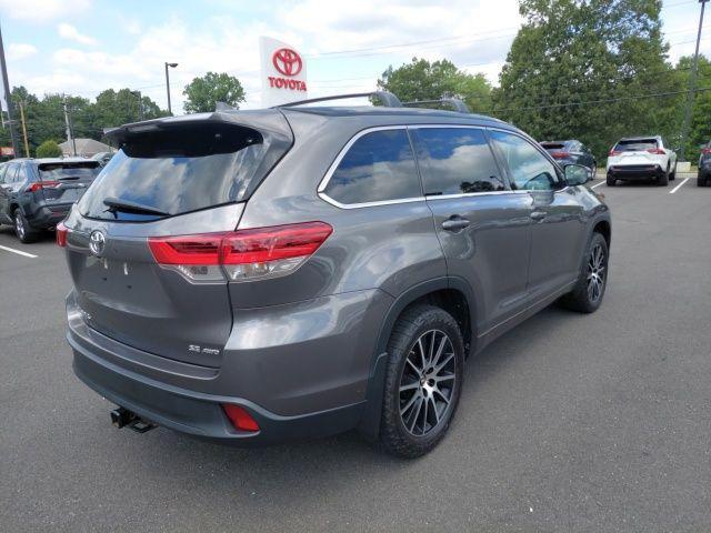 used 2018 Toyota Highlander car, priced at $24,206