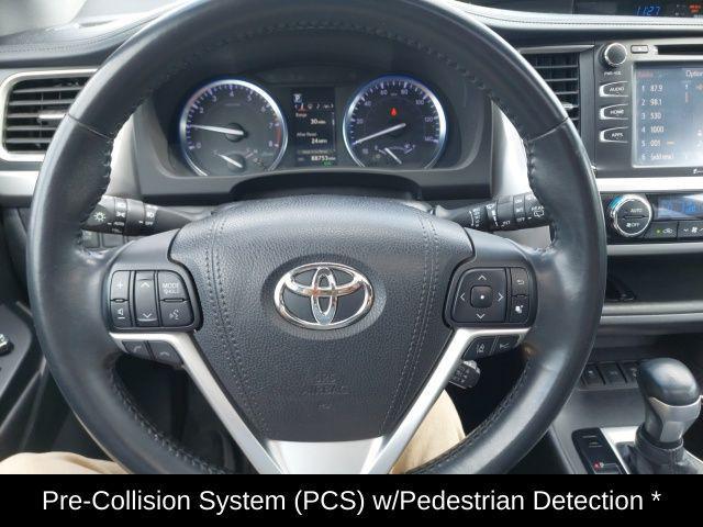 used 2018 Toyota Highlander car, priced at $24,206