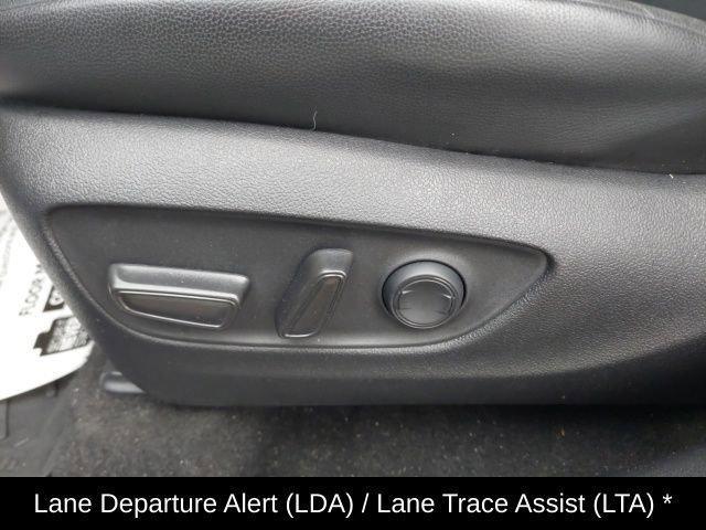 used 2023 Toyota Highlander car, priced at $37,998