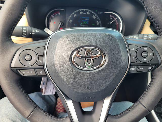 new 2025 Toyota RAV4 car, priced at $40,958