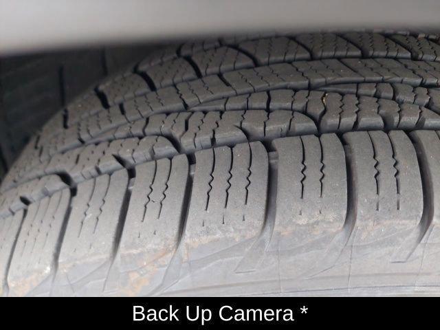 used 2021 Toyota Highlander Hybrid car, priced at $32,374