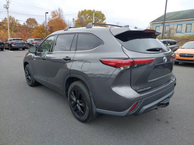 used 2021 Toyota Highlander Hybrid car, priced at $32,374