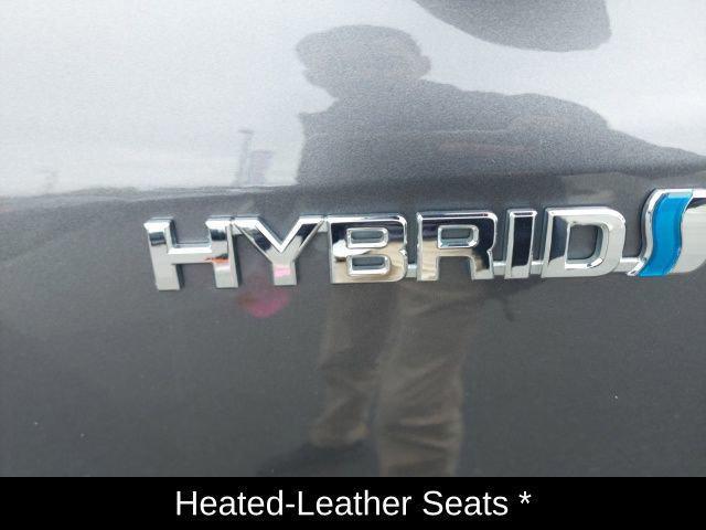 used 2021 Toyota Highlander Hybrid car, priced at $32,374