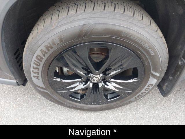 used 2021 Toyota Highlander Hybrid car, priced at $32,374