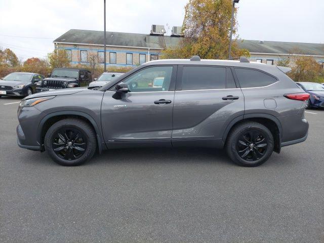 used 2021 Toyota Highlander Hybrid car, priced at $32,374