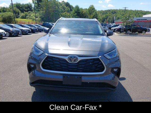 used 2022 Toyota Highlander car, priced at $36,499