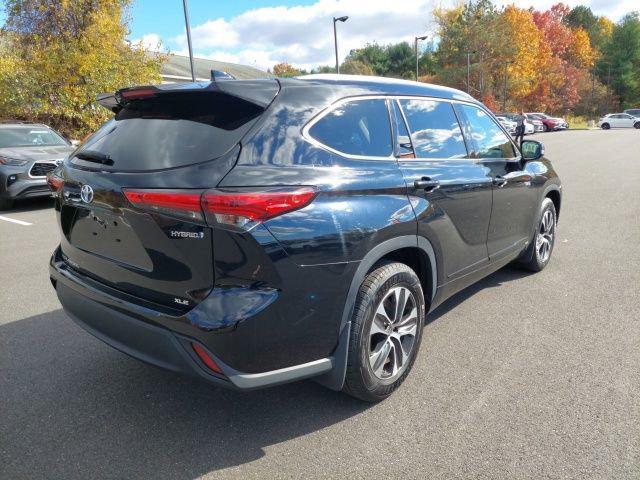 used 2021 Toyota Highlander Hybrid car, priced at $35,592