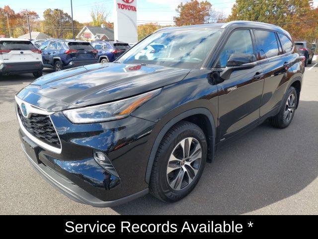 used 2021 Toyota Highlander Hybrid car, priced at $35,592