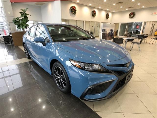 new 2024 Toyota Camry car, priced at $32,267
