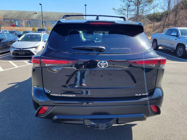 new 2025 Toyota Highlander car, priced at $48,397
