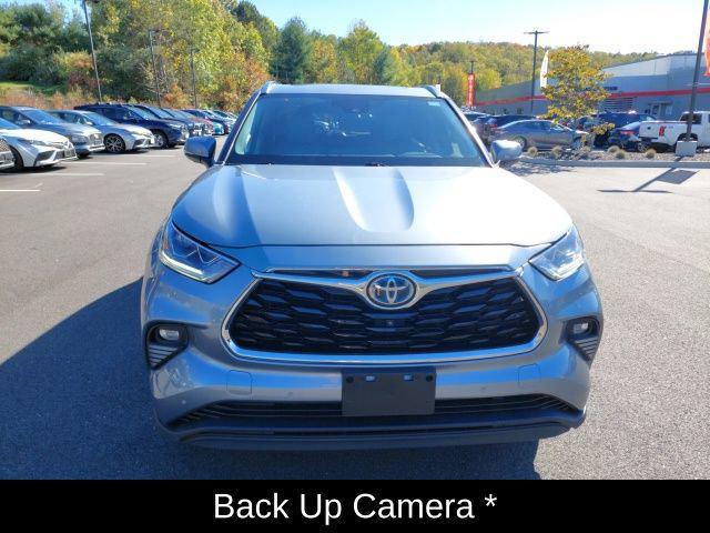used 2021 Toyota Highlander Hybrid car, priced at $36,515