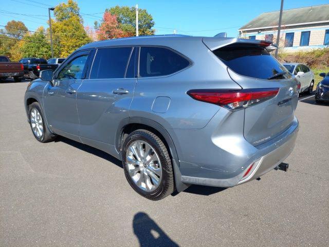 used 2021 Toyota Highlander Hybrid car, priced at $36,515