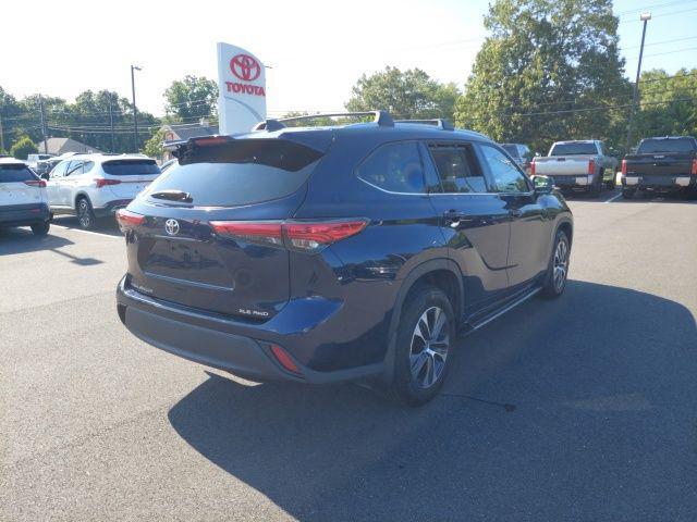 used 2021 Toyota Highlander car, priced at $34,399