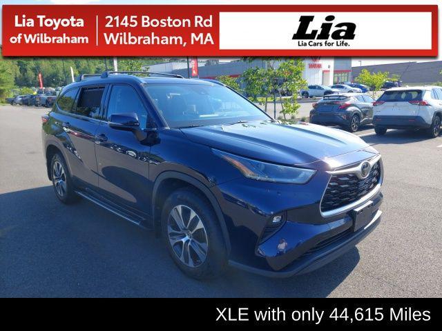used 2021 Toyota Highlander car, priced at $34,399