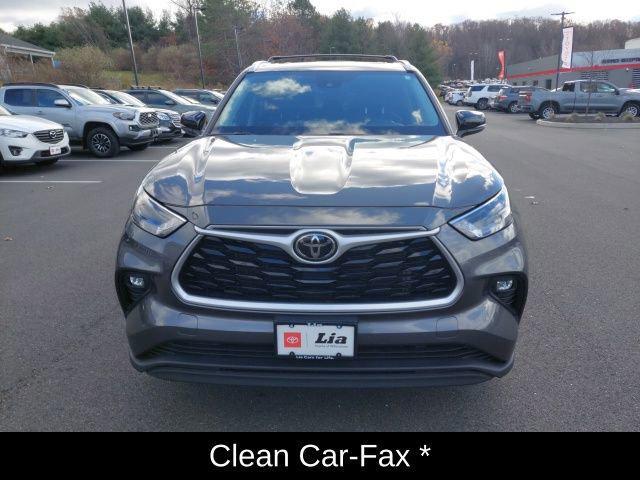 used 2022 Toyota Highlander car, priced at $33,540