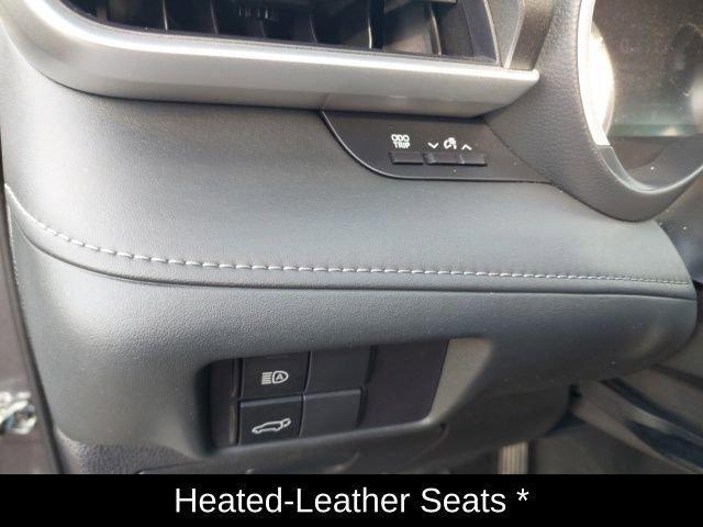 used 2022 Toyota Highlander car, priced at $33,540