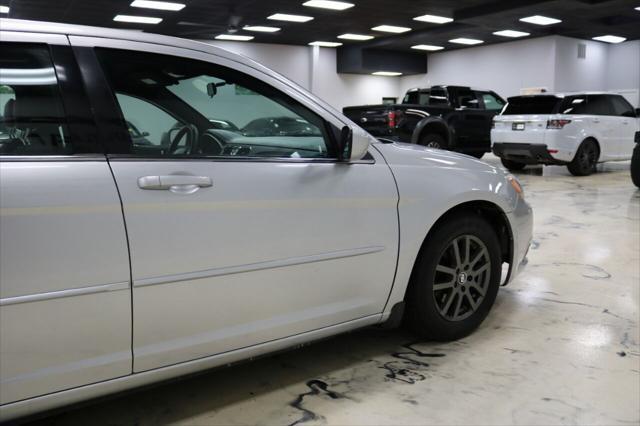 used 2012 Chrysler 200 car, priced at $7,999