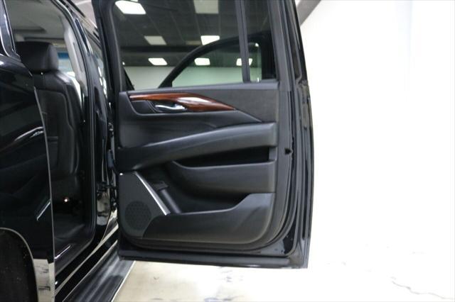 used 2015 Cadillac Escalade ESV car, priced at $28,999