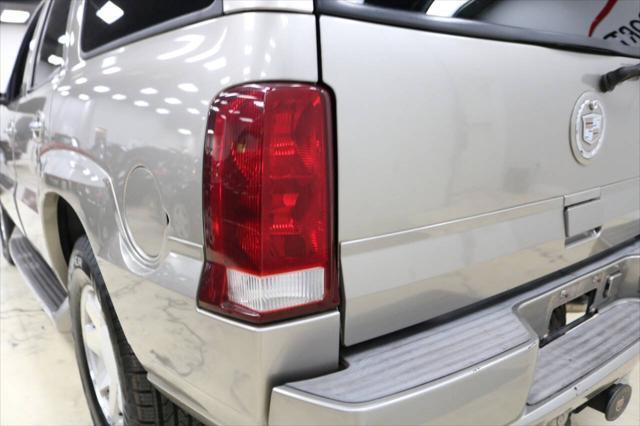 used 2002 Cadillac Escalade car, priced at $9,999