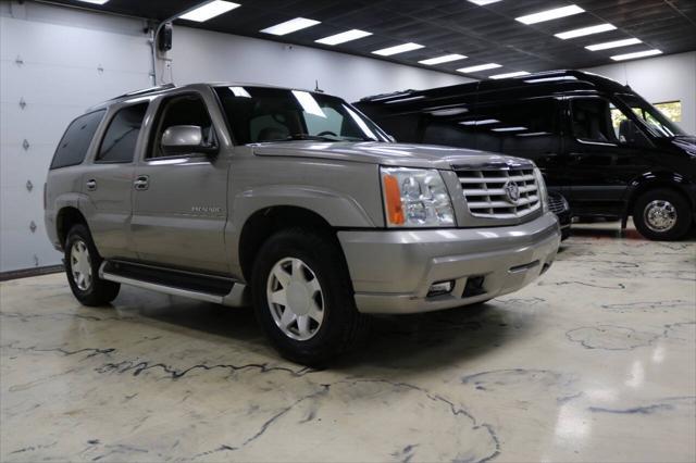 used 2002 Cadillac Escalade car, priced at $9,999