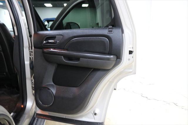 used 2007 Cadillac Escalade car, priced at $8,999
