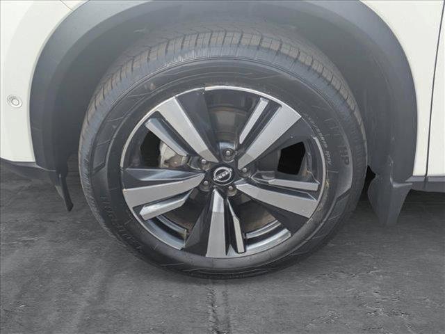 used 2022 Nissan Rogue car, priced at $27,992