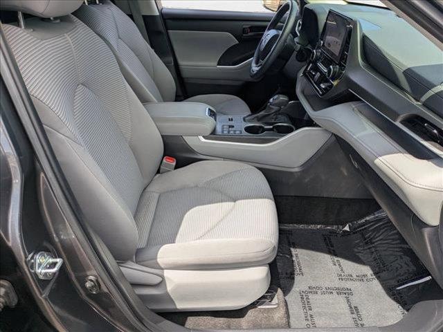 used 2024 Toyota Highlander car, priced at $34,227