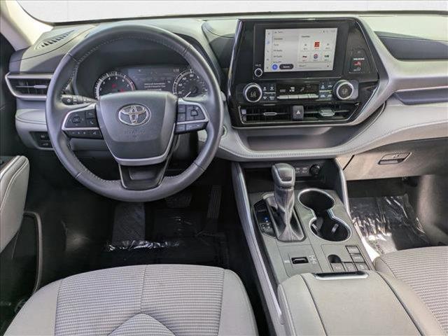 used 2024 Toyota Highlander car, priced at $34,227