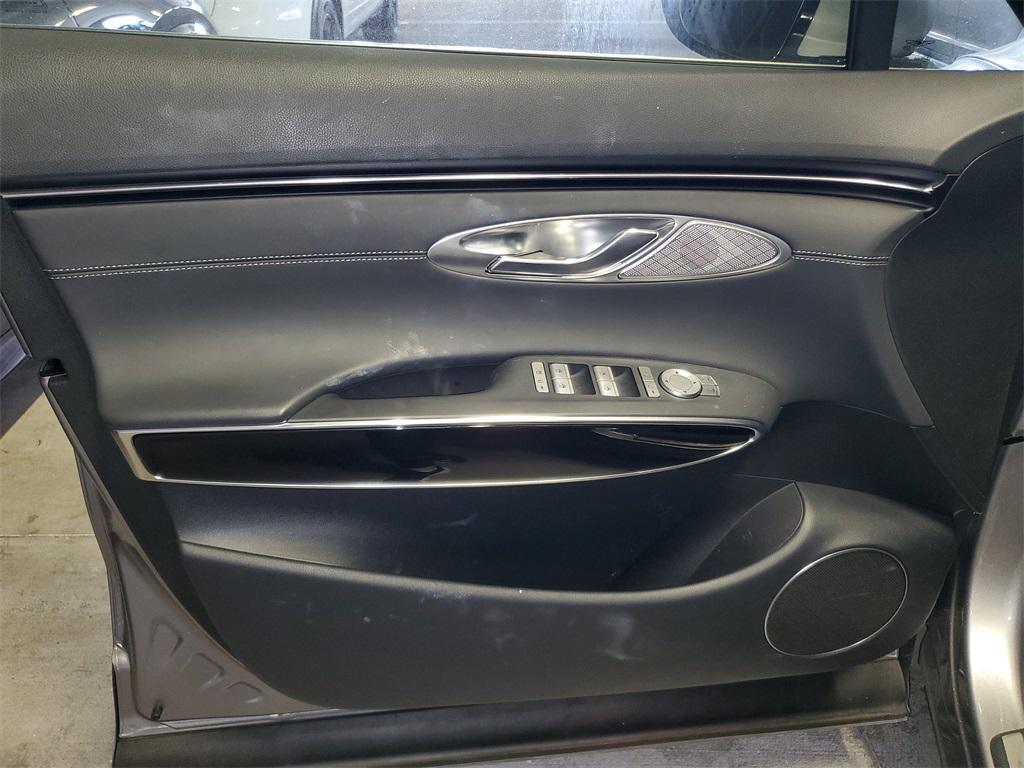 used 2025 Genesis GV70 car, priced at $39,820