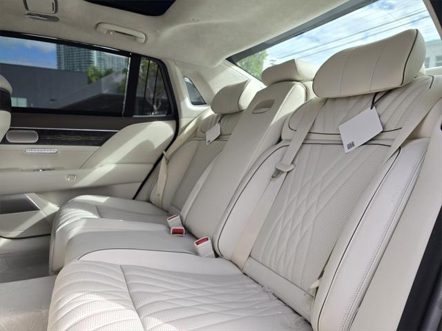new 2025 Genesis G90 car, priced at $102,145