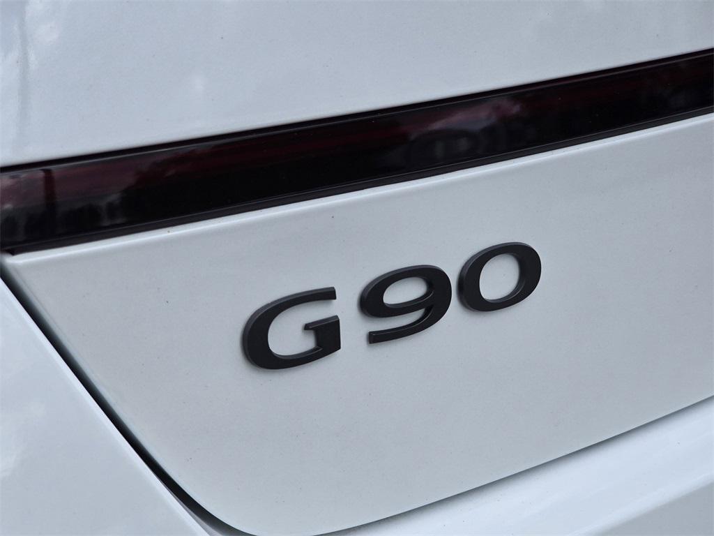 new 2026 Genesis G90 car, priced at $108,065