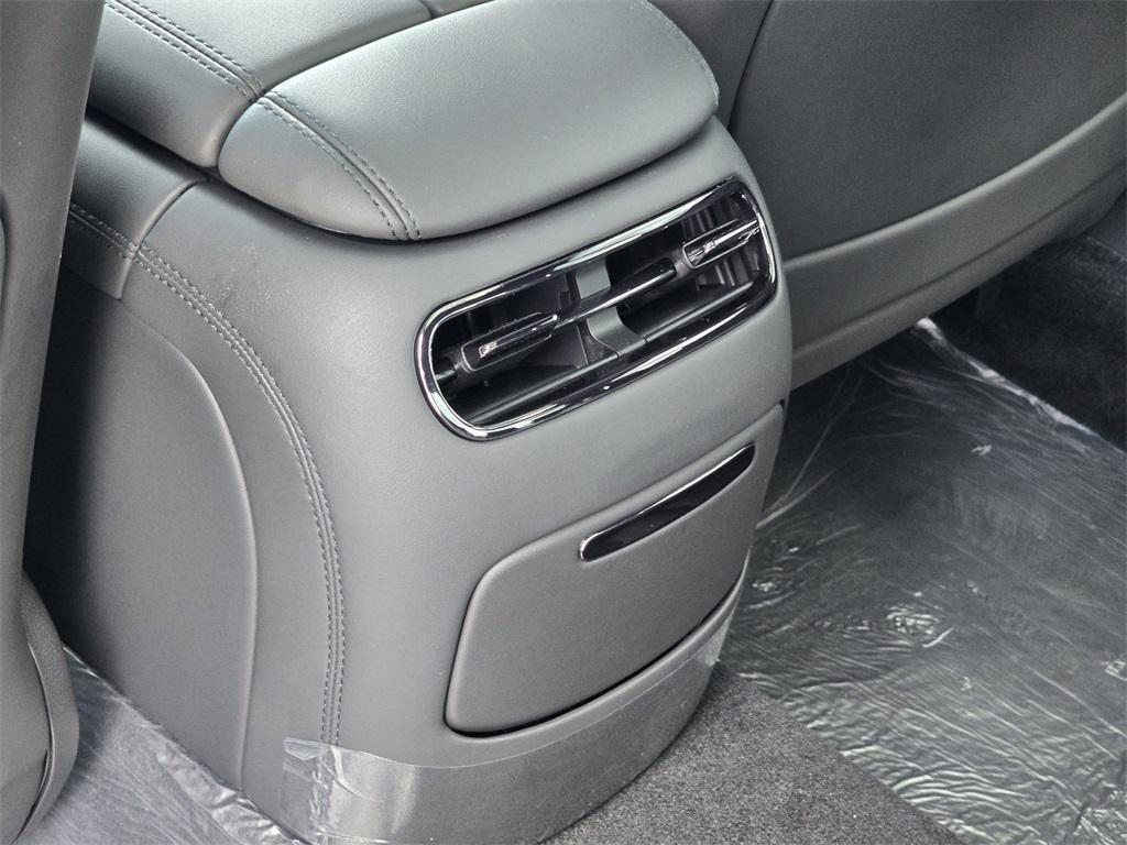 new 2026 Genesis G90 car, priced at $108,065