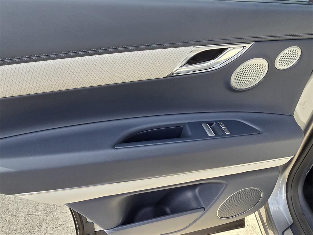 new 2025 Genesis GV80 car, priced at $82,705