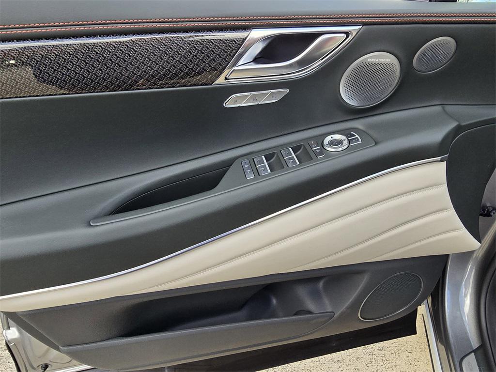 new 2025 Genesis GV80 Coupe car, priced at $87,850