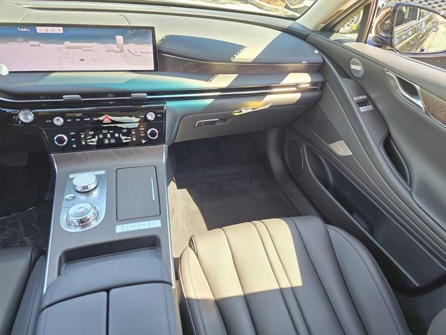 new 2025 Genesis G80 car, priced at $63,565