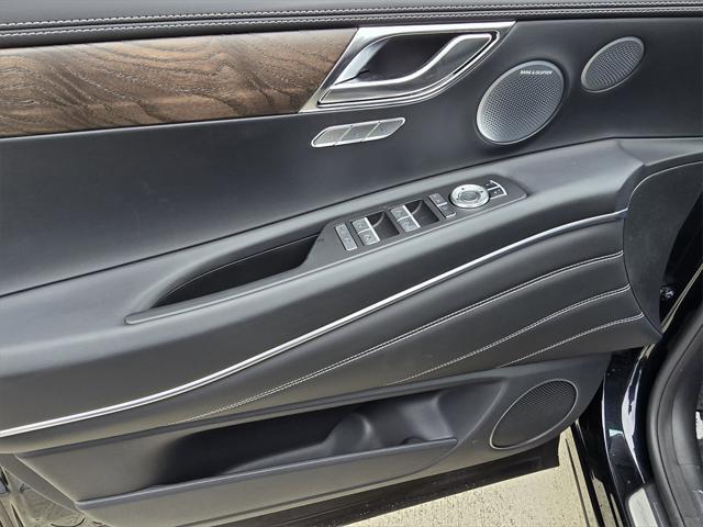 new 2025 Genesis GV80 car