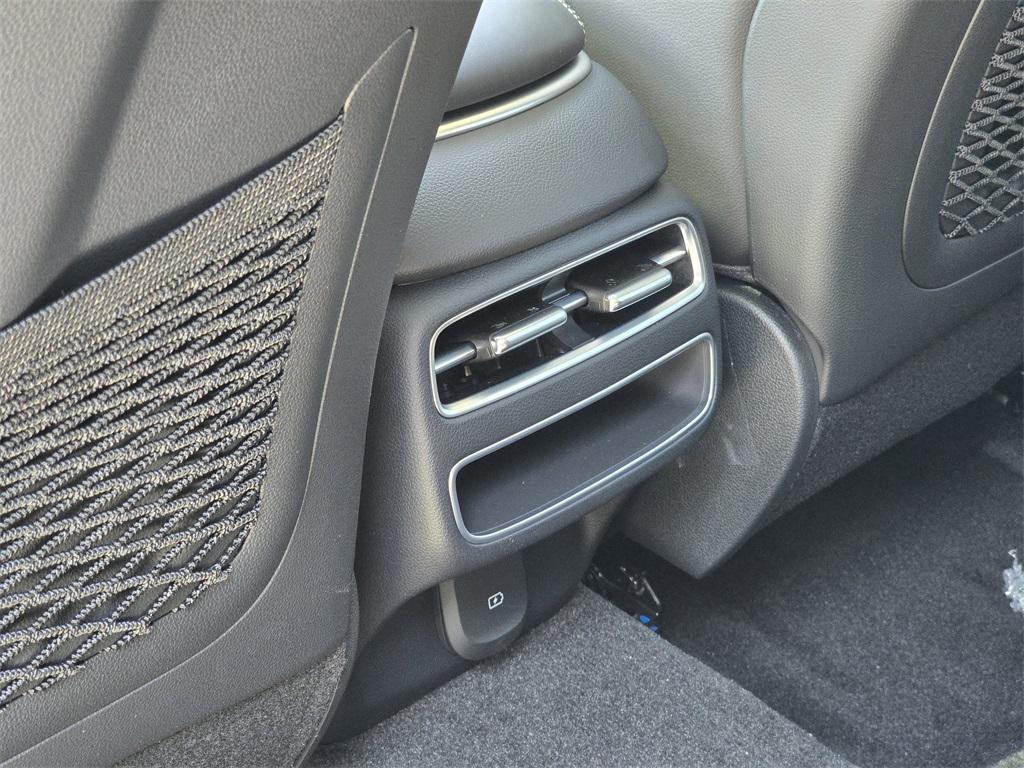 new 2026 Genesis GV70 car