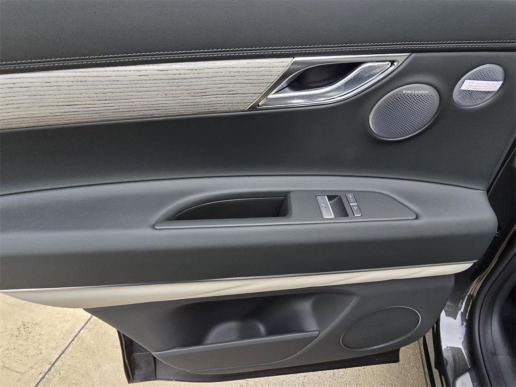 new 2026 Genesis GV80 car, priced at $66,555