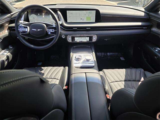 new 2025 Genesis G90 car, priced at $91,990