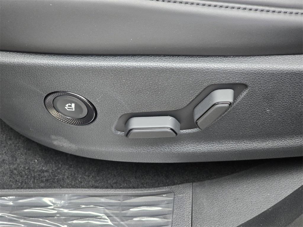 new 2026 Genesis GV80 Coupe car, priced at $91,545