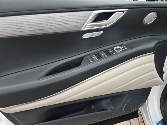 new 2025 Genesis GV80 car, priced at $64,755