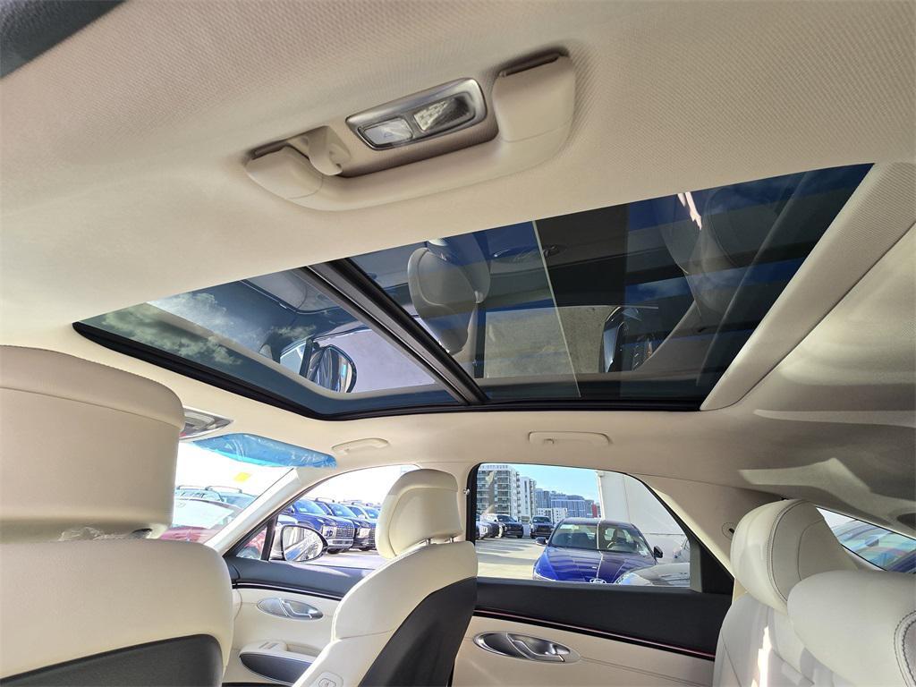 new 2026 Genesis GV70 car