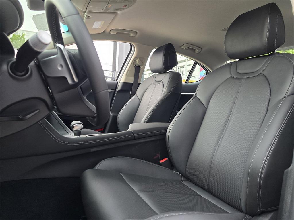 new 2026 Genesis G70 car, priced at $45,385