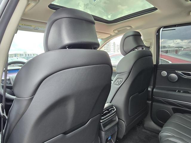 new 2025 Genesis GV80 car, priced at $76,990